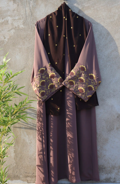 Gulnaar Abaya