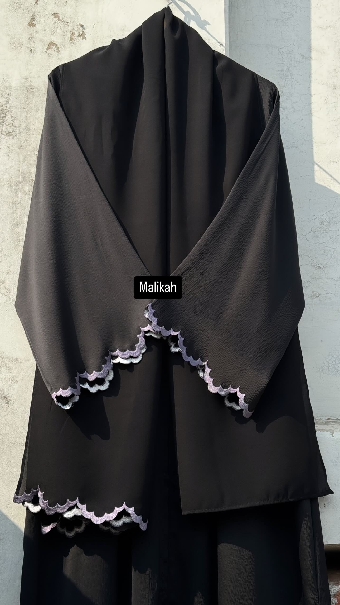 Embroidered curve edge Abaya