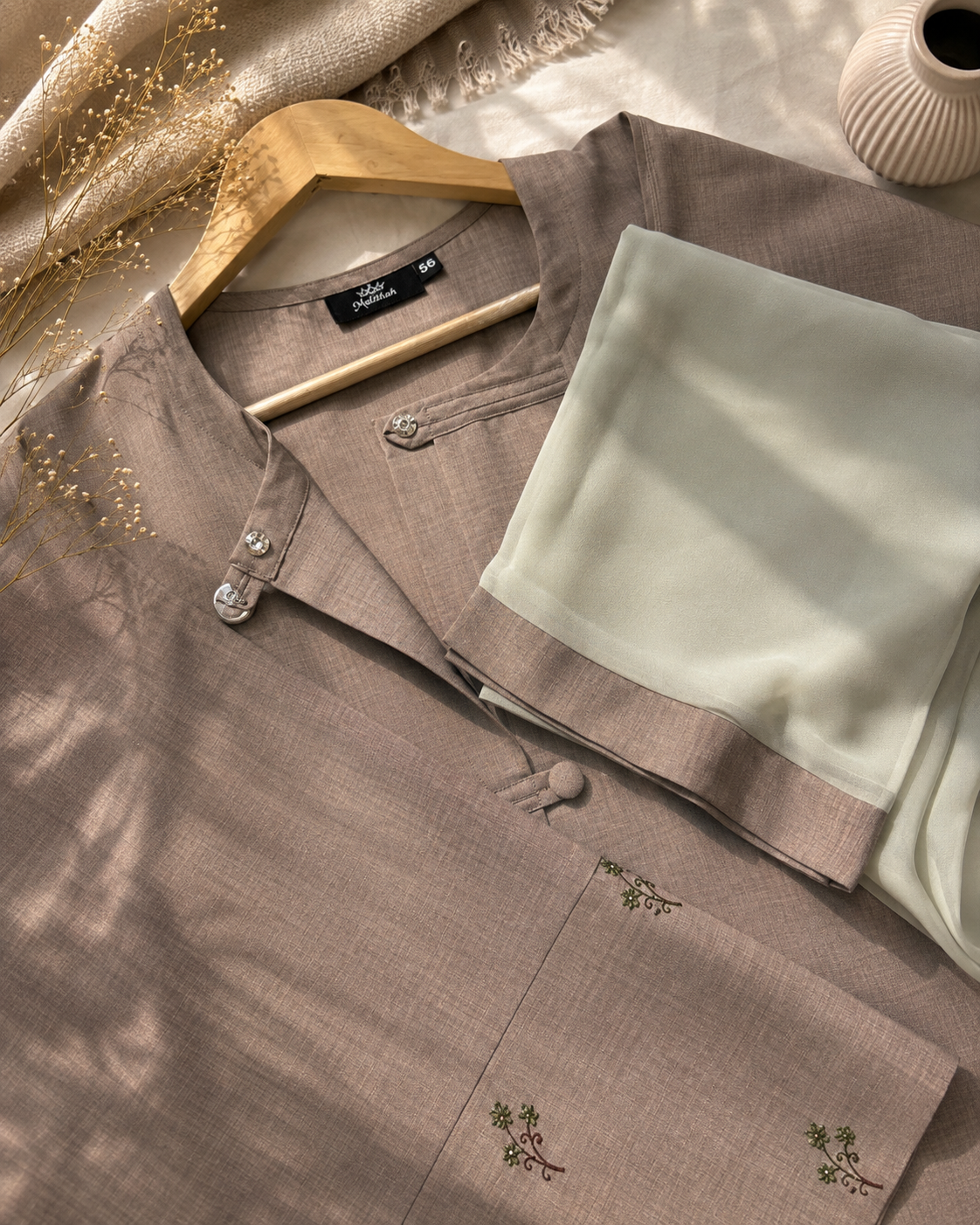 Waseela Linen Handwork Abaya