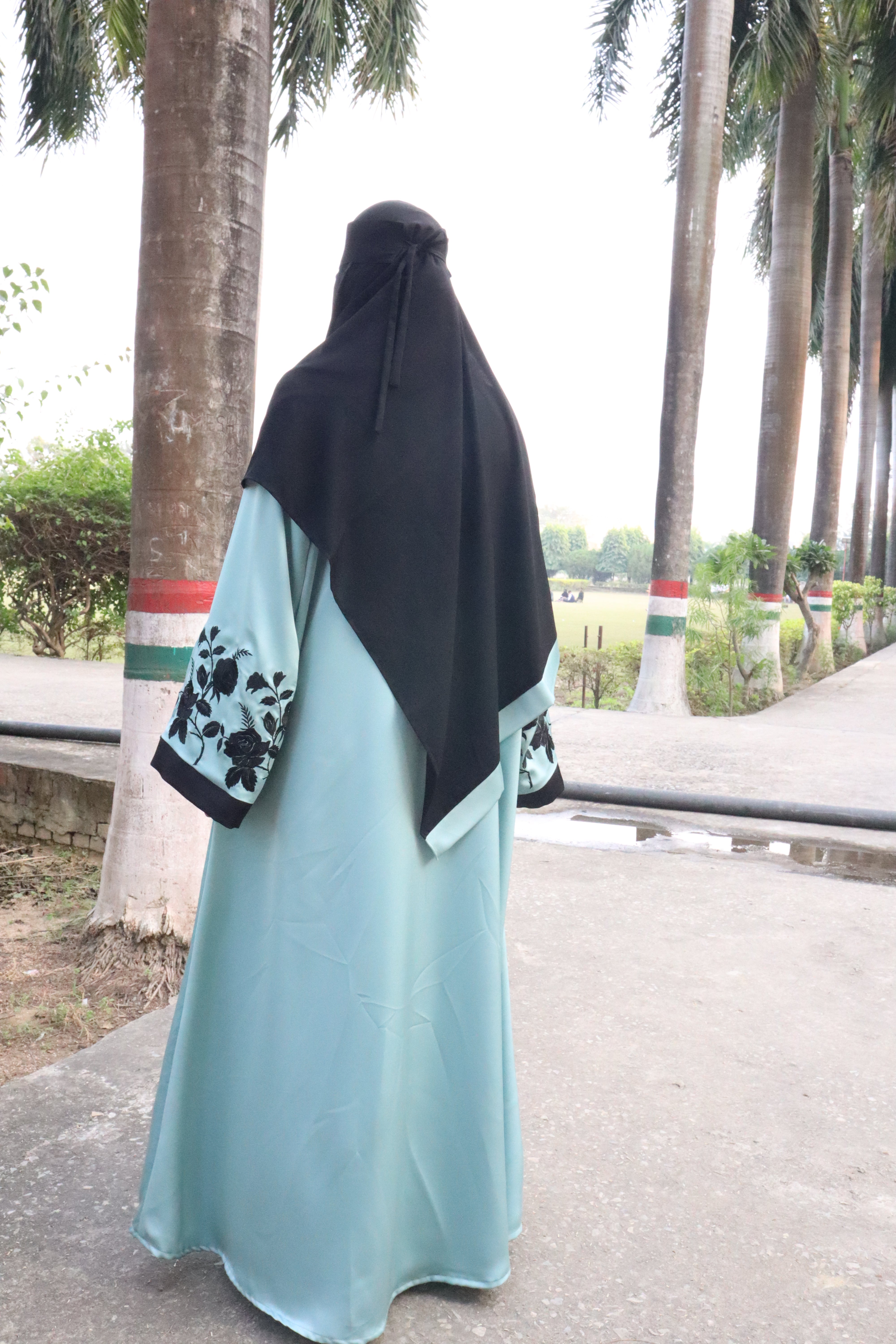 Mint Sage Husn-e-Gul Abaya