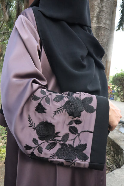 Dusty Lavender Husn-e-Gul Abaya