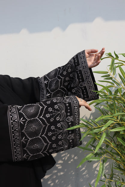 Ruwaida Abaya