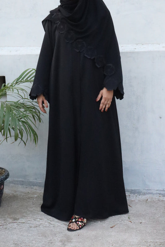 Zoom Cutwork Abaya