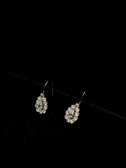 Short silver Zircon Earring