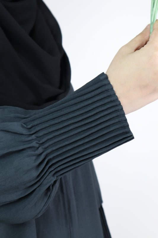 Pintuck Sleeve Abaya