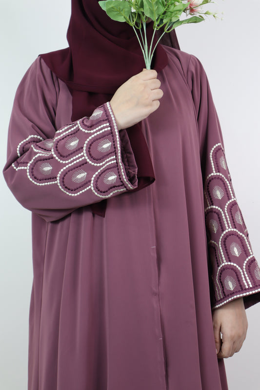 Mauve Mehrab Abaya