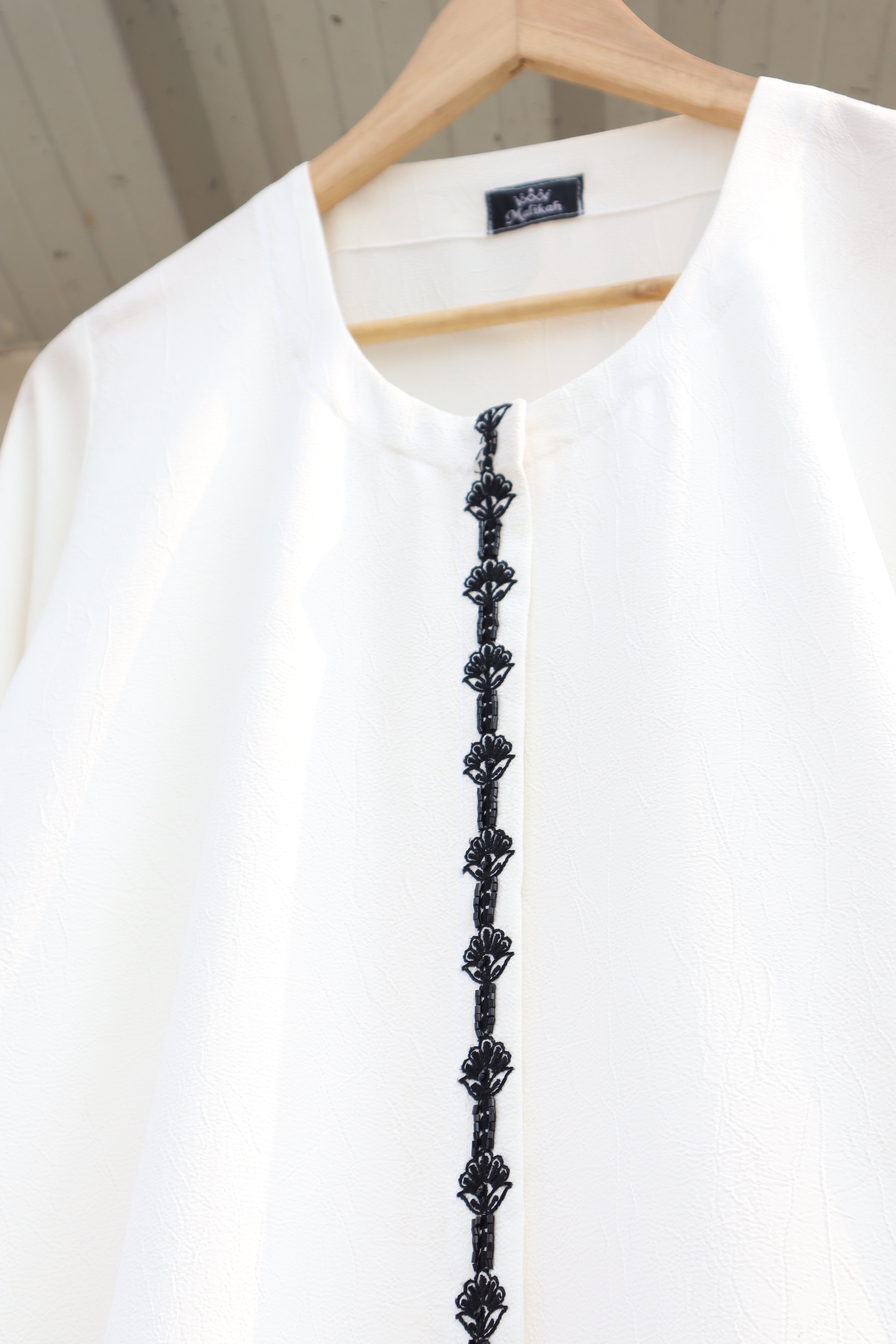 Arwa White Abaya