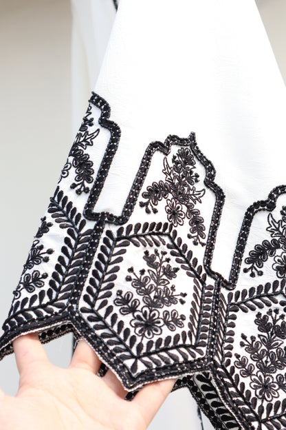 Arwa White Abaya